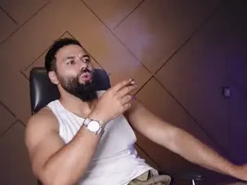 Chaturbate Free Live Porn of glennmasters