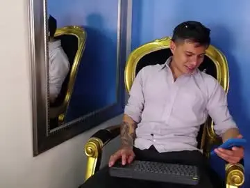 Chaturbate Watch Live Sex Cams of aquilestaylor