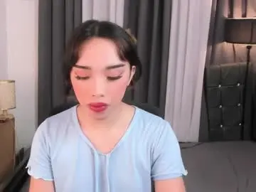 Chaturbate Nude Webcam of hugecock_pretty123