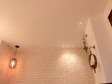 Chaturbate Adult Video Chat of milalawrence_