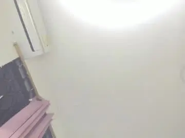 Chaturbate Live Sex Cam of katitaluxury_hot