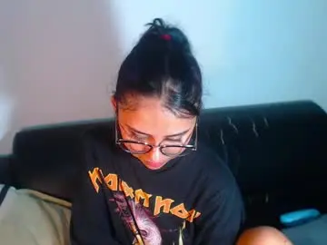 Chaturbate Best Webcam of bellaluxxs