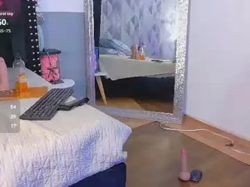 Chaturbate Live Sex of petitelittleebony