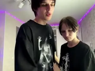 Chaturbate Live Sex Cam of altycouple