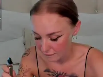 Chaturbate Free Live Porn of lushcherry