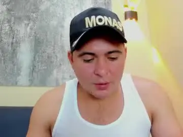 Chaturbate Live Porn of theo_wood3
