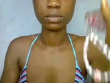 Chaturbate Live Sex Cam of slim_petitqueen