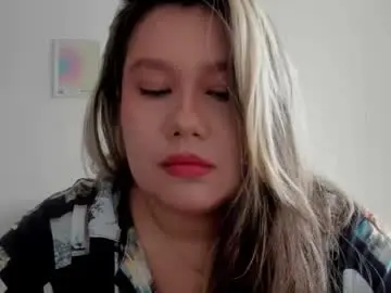 Chaturbate Free Live Porn of sarasmith19