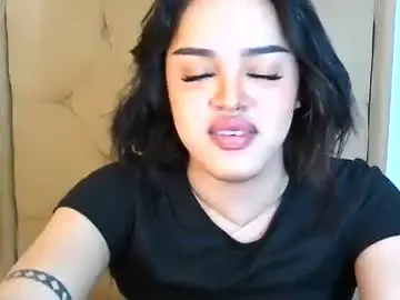 Chaturbate Watch Live Sex Cams of yhuriibayesera