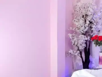 Chaturbate Watch Live Sex Cams of lauramartin1