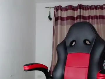 Chaturbate Best live sex cam show of yemaya_28