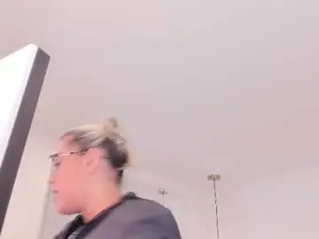 Chaturbate Sex Chat of dolly_walker