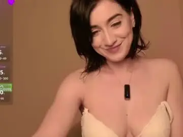 Chaturbate Live Sex Cam of avaluna22