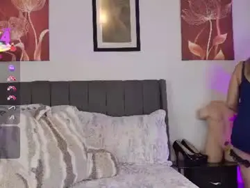 Chaturbate Live Sex Cam of crystal_ray_777