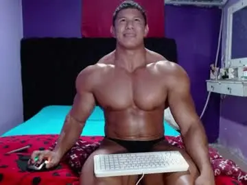 Chaturbate Live Sex Cam of alex_bigcumvez