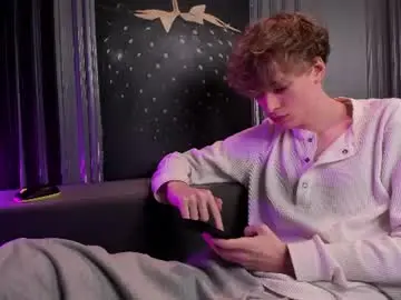 Chaturbate Sex Chat of curlytwinkboy