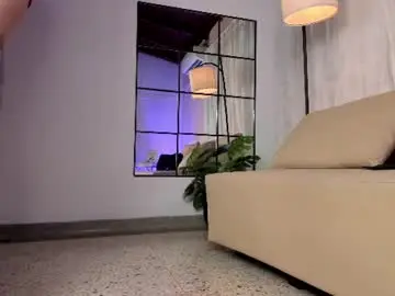 Chaturbate Live Sex Cam of liaamoon_
