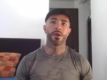 Chaturbate Live Sex Cam of maximus_golden