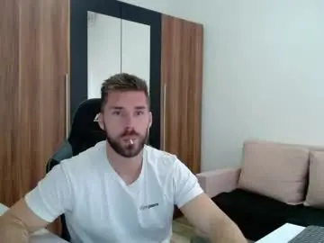 Chaturbate Sex Chat of darius_94