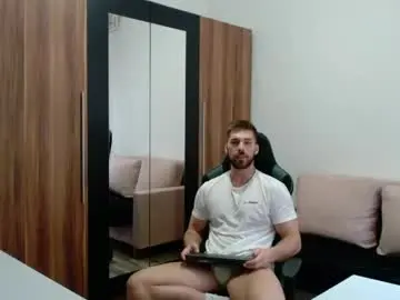 Chaturbate Live Sex Cam of darius_94