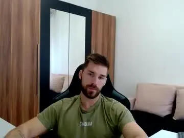 Chaturbate Best live sex cam show of darius_94