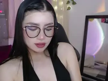 Chaturbate Best live sex cam show of mily_thomson_b