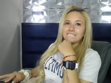 Chaturbate Free Live Porn of angel_white25