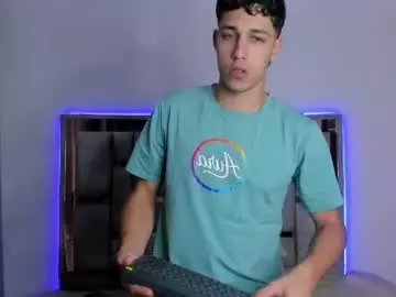 Chaturbate Watch Live Sex Cams of orionblaze69_