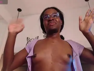 Chaturbate Live Sex Cam of candy_lovee6