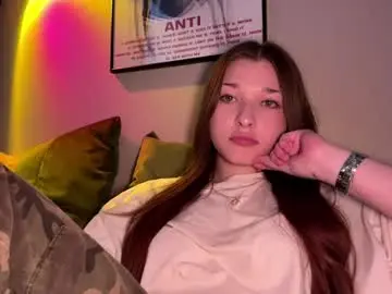 Chaturbate Live Sex Cam of lakiaeskuchen