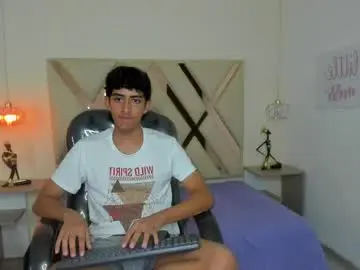 Chaturbate Live Sex Cam of billiejean18