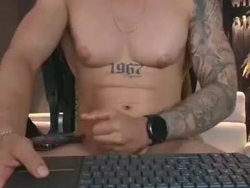 Chaturbate Live Sex of camiloalvarezzz3