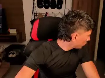 Chaturbate Live Sex Cam of aaronfox_