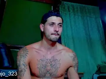 Chaturbate Live Sex of alejo_323__