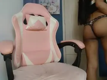 Chaturbate Adult Video Chat of emmily_forever
