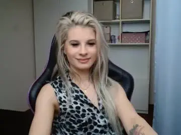 Chaturbate Adult Video Chat of kristineamore