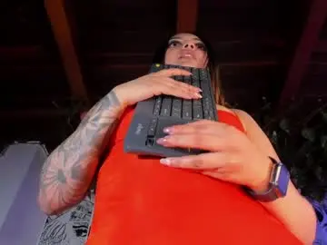 Chaturbate Adult Webcam of lucyrosse_