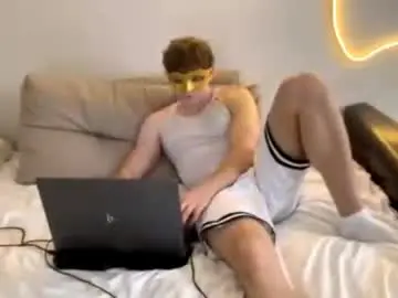 Chaturbate Live Sex Cam of deniel_horny