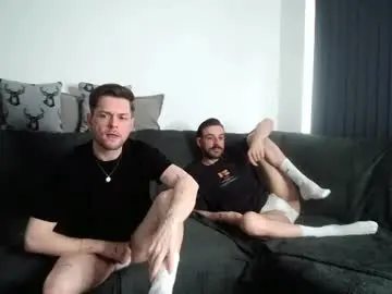 Chaturbate Live Sex Cam of twotwinkhusbands
