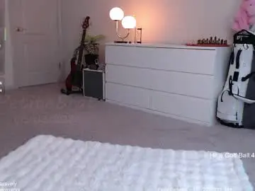 Chaturbate Live Porn of petitebrat