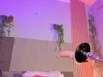 Chaturbate Live Sex Cam of centaurigirls