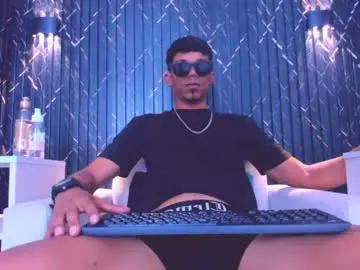 Chaturbate Free Porn Cam of gregory_sforza