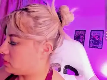 Chaturbate Live Sex Cam of khali_reiss_