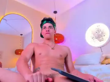 Chaturbate Sex Chat of benjamin_more