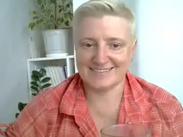 Chaturbate Live Sex Cam of vea_motty