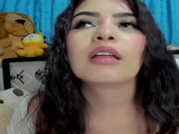 Chaturbate Live Sex Cam of mia_helll