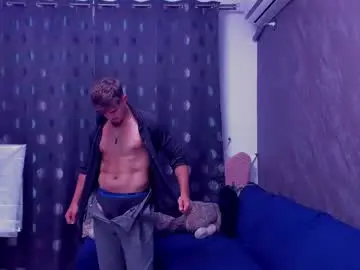 Chaturbate Sex Cam of greekgod199
