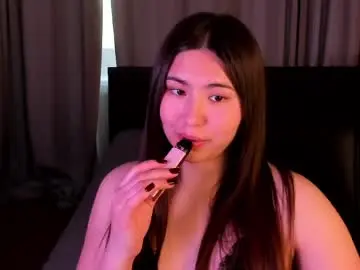 Chaturbate Live Sex Cam of iceicebabe_