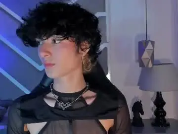 Chaturbate Free Live Porn of elliotvolkov