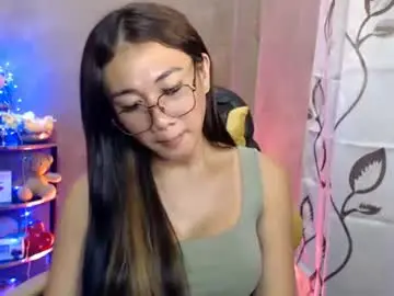 Chaturbate Adult Webcams of pia_worthsback
